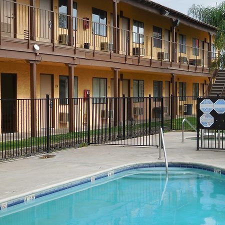 Best Economy Inn & Suites Bakersfield Kültér fotó