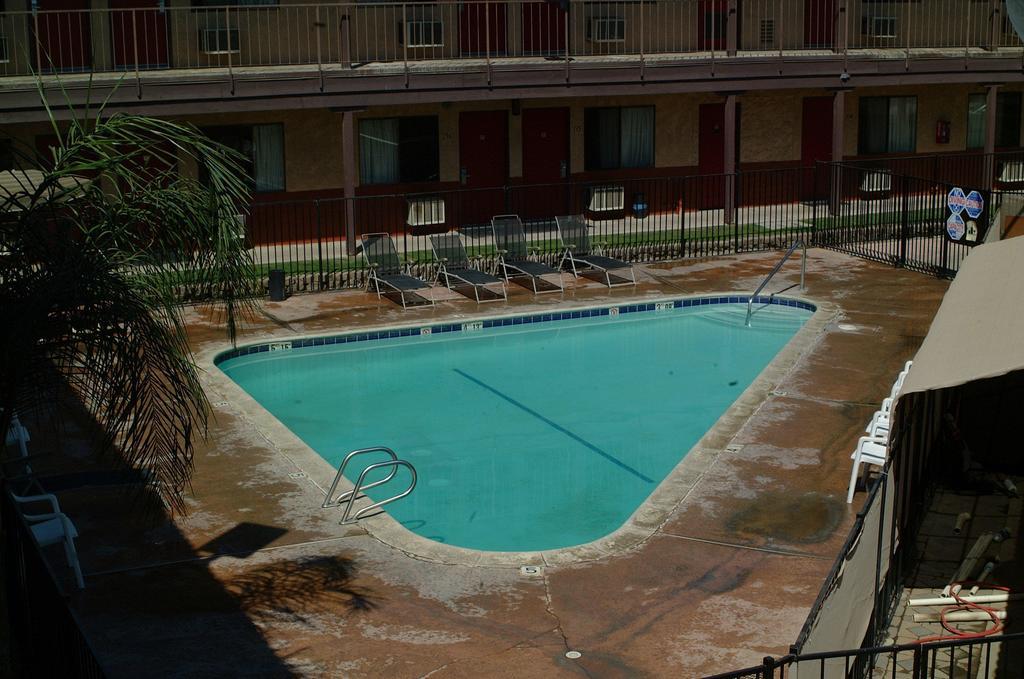 Best Economy Inn & Suites Bakersfield Kültér fotó