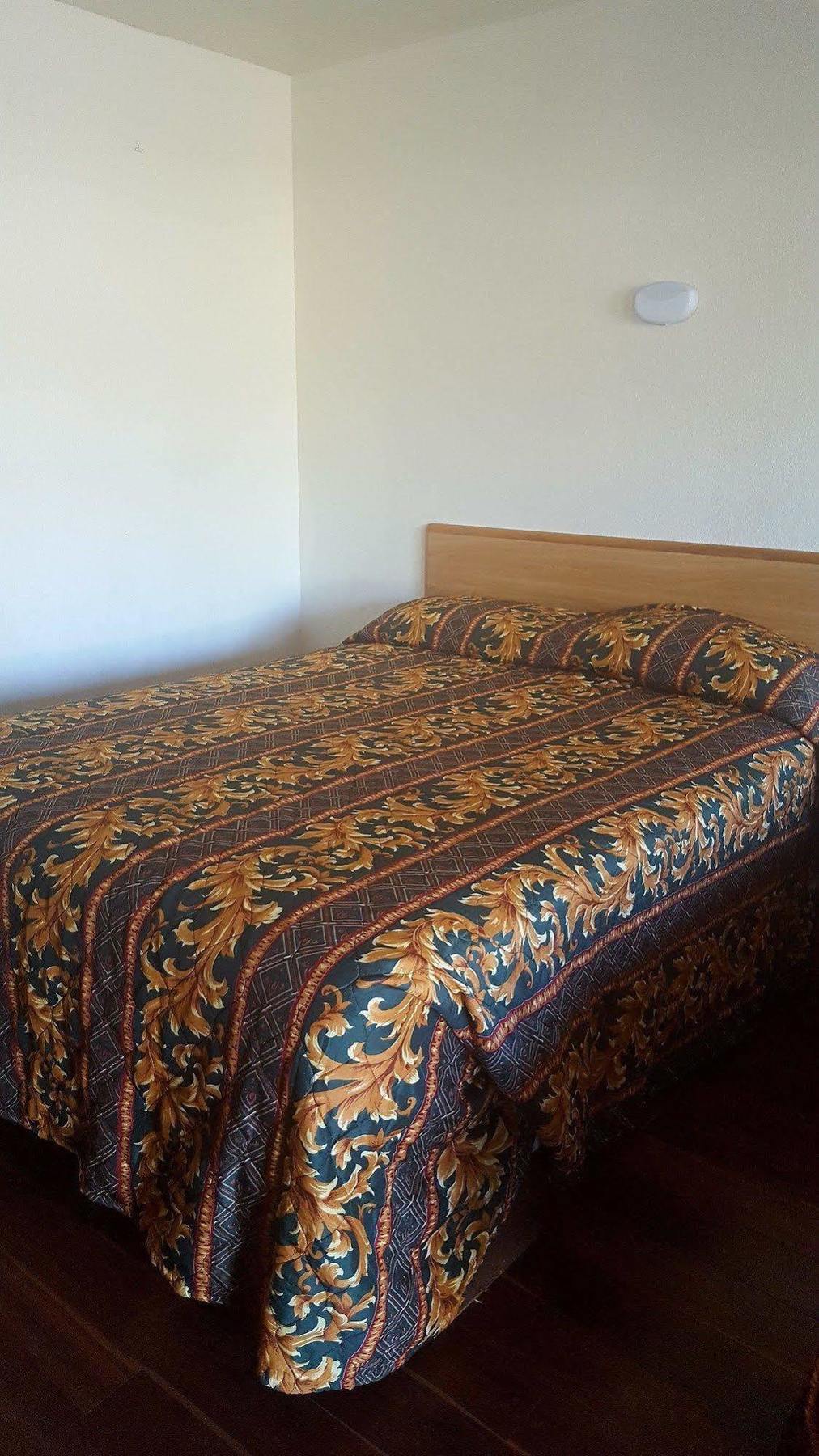 Best Economy Inn & Suites Bakersfield Kültér fotó